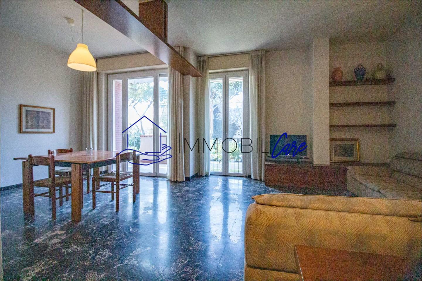 Appartamento con terrazzo, Pisa cep