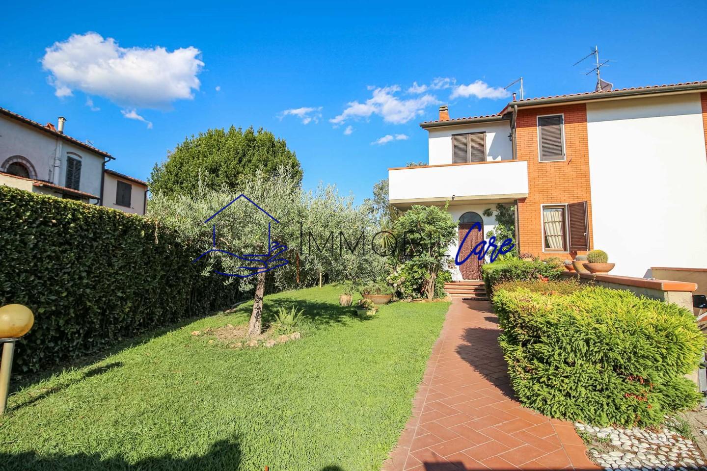 Villa Bifamiliare con giardino, San Giuliano Terme ghezzano