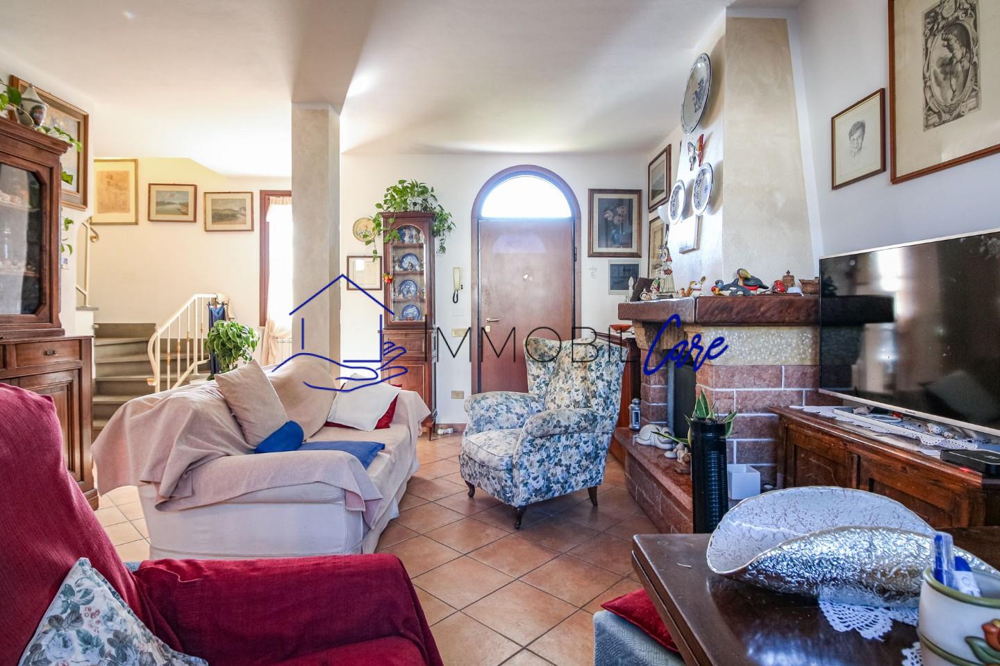 Villa Bifamiliare con giardino, San Giuliano Terme ghezzano