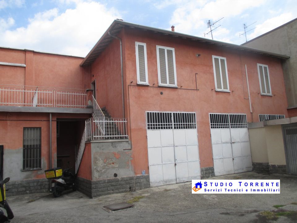 Stabile/Palazzo in vendita, Cormano ospitaletto
