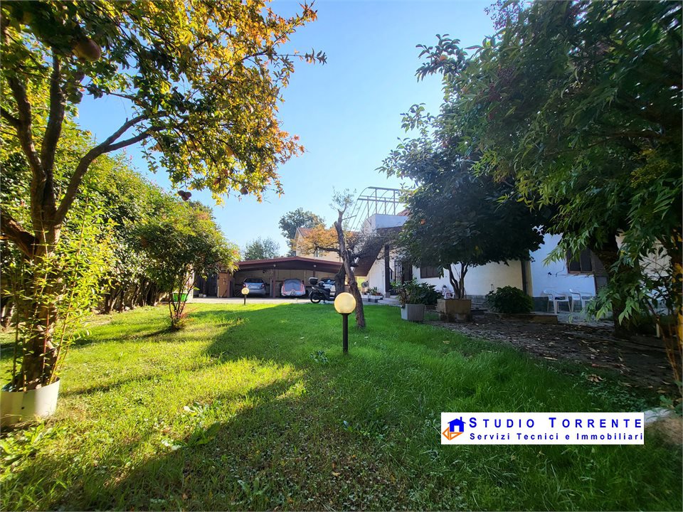 Villa in vendita a Senago