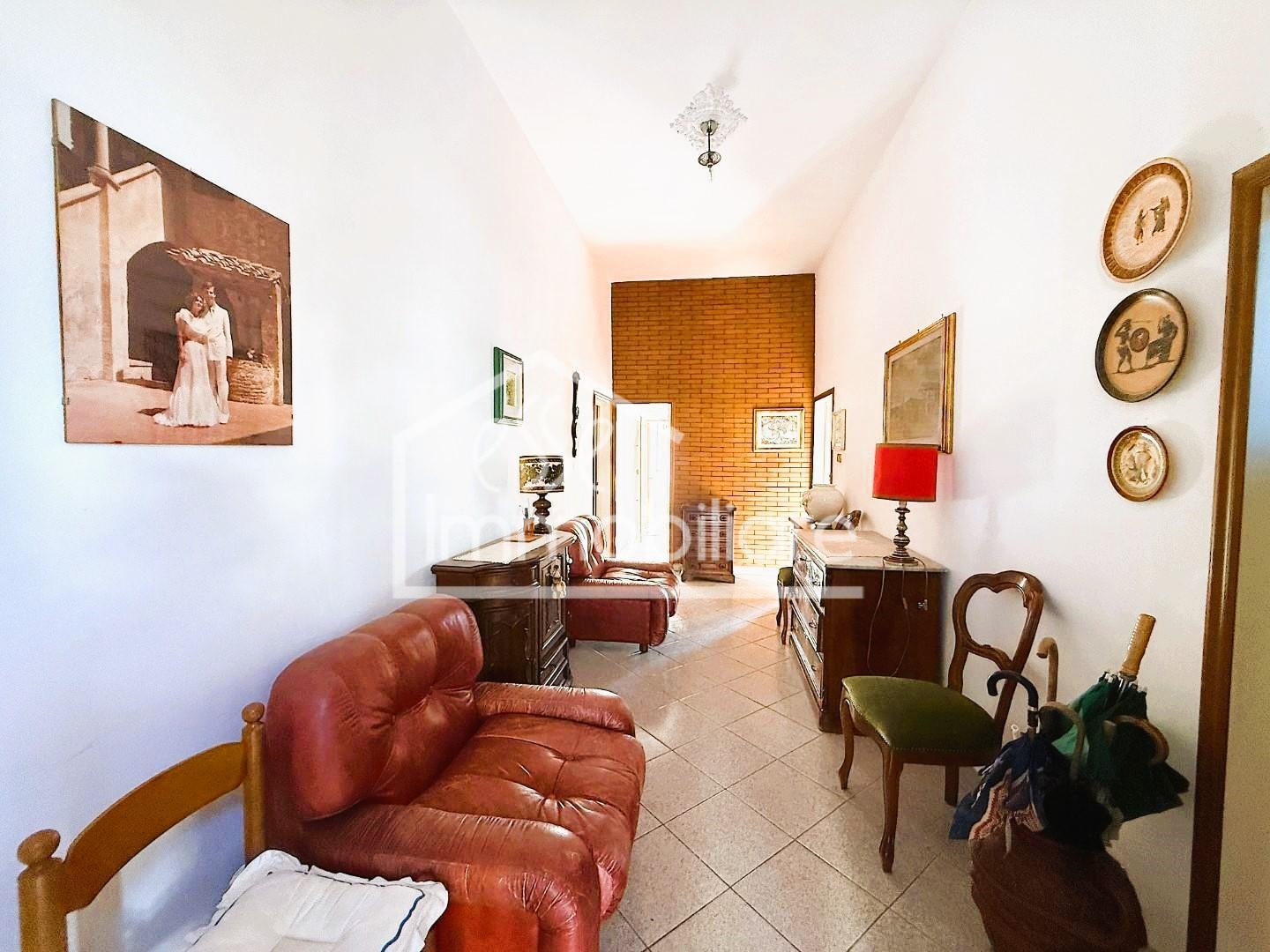 Trilocale da ristrutturare, Empoli ponzano