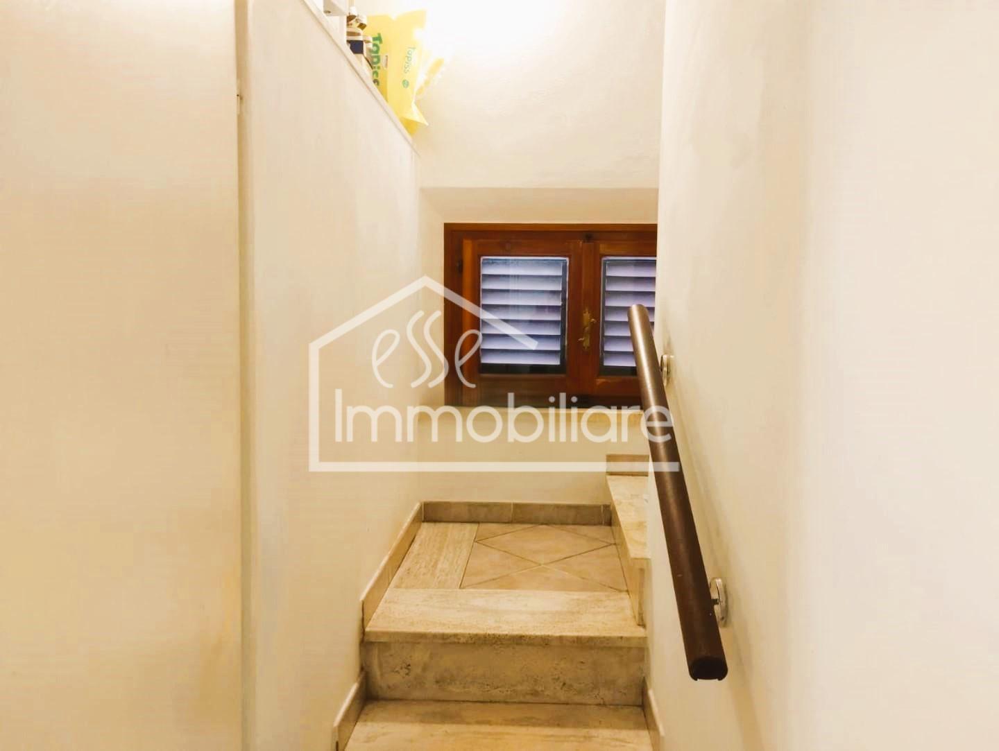 Casa indipendente con terrazzi a Empoli