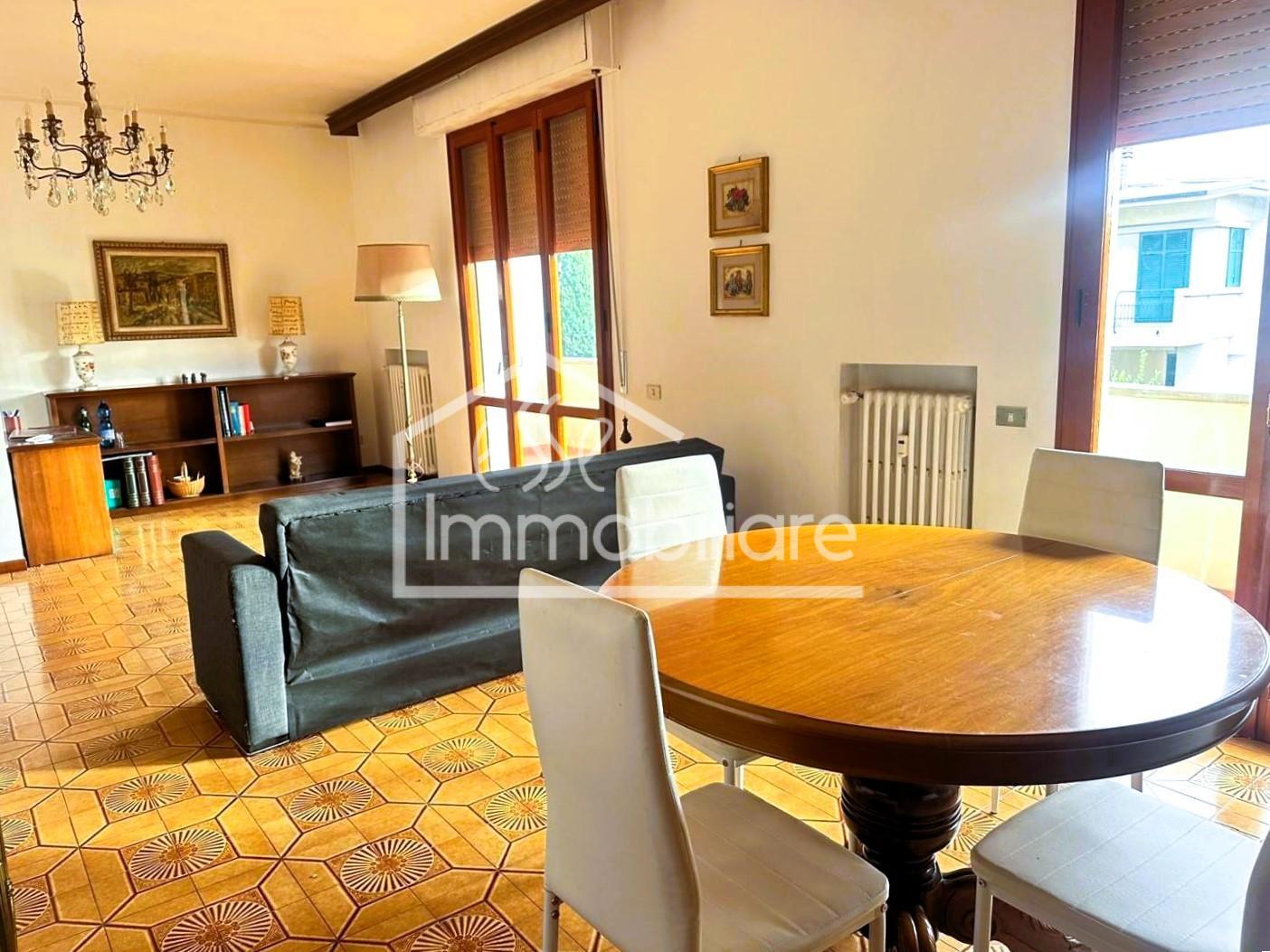 Quadrilocale con terrazzi a Empoli