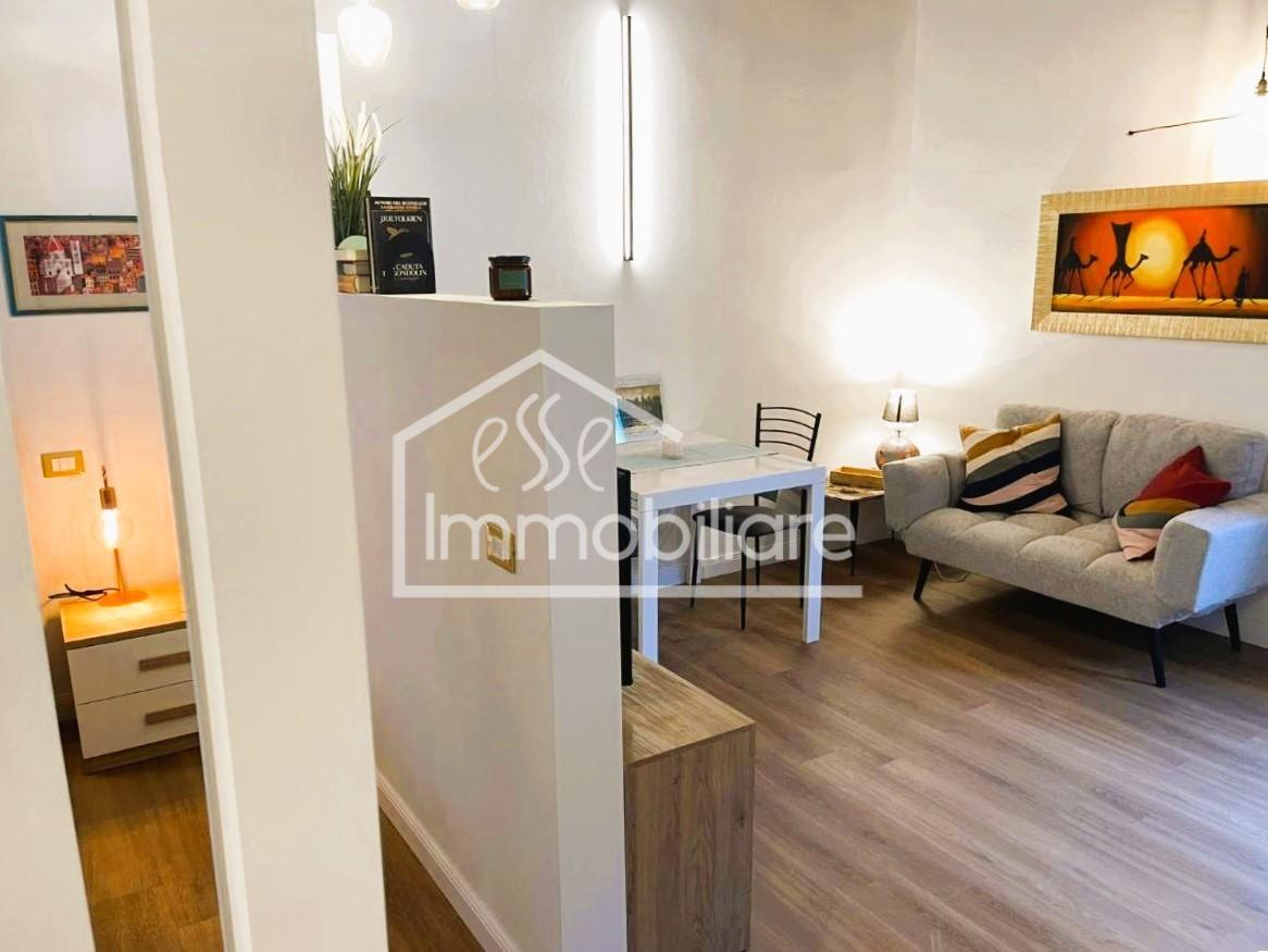 Monolocale arredato in affitto, Vinci spicchio