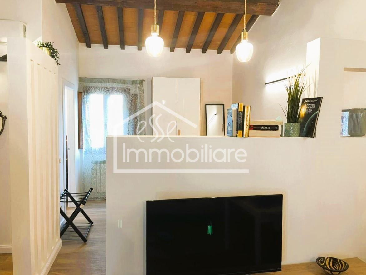 Monolocale arredato in affitto, Vinci spicchio