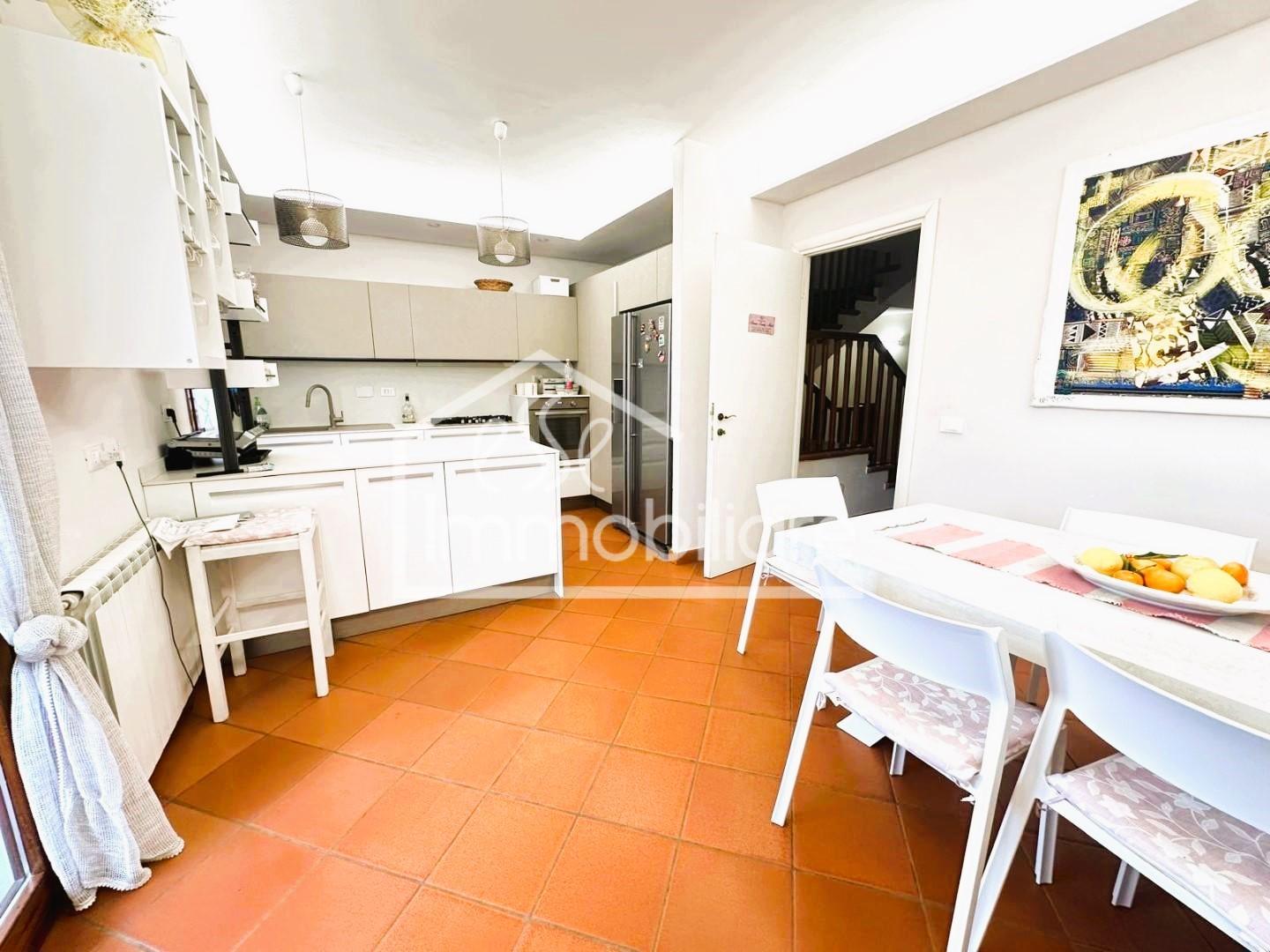 Casa indipendente con giardino a Empoli