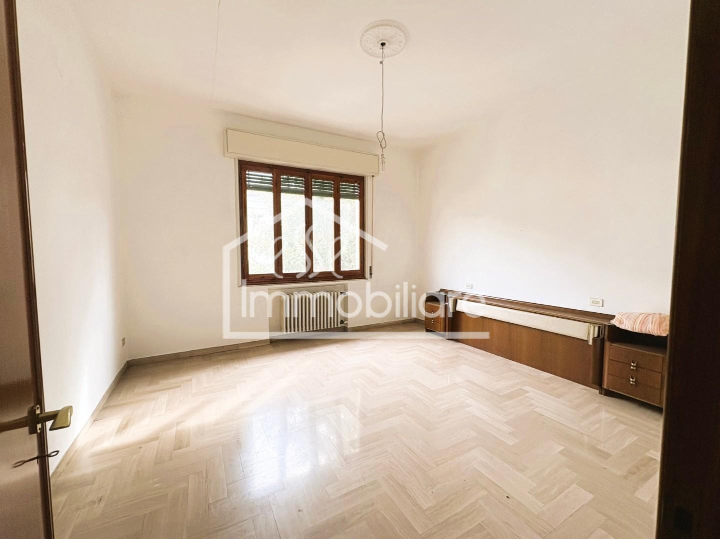 Casa indipendente con giardino, Empoli zona pretura