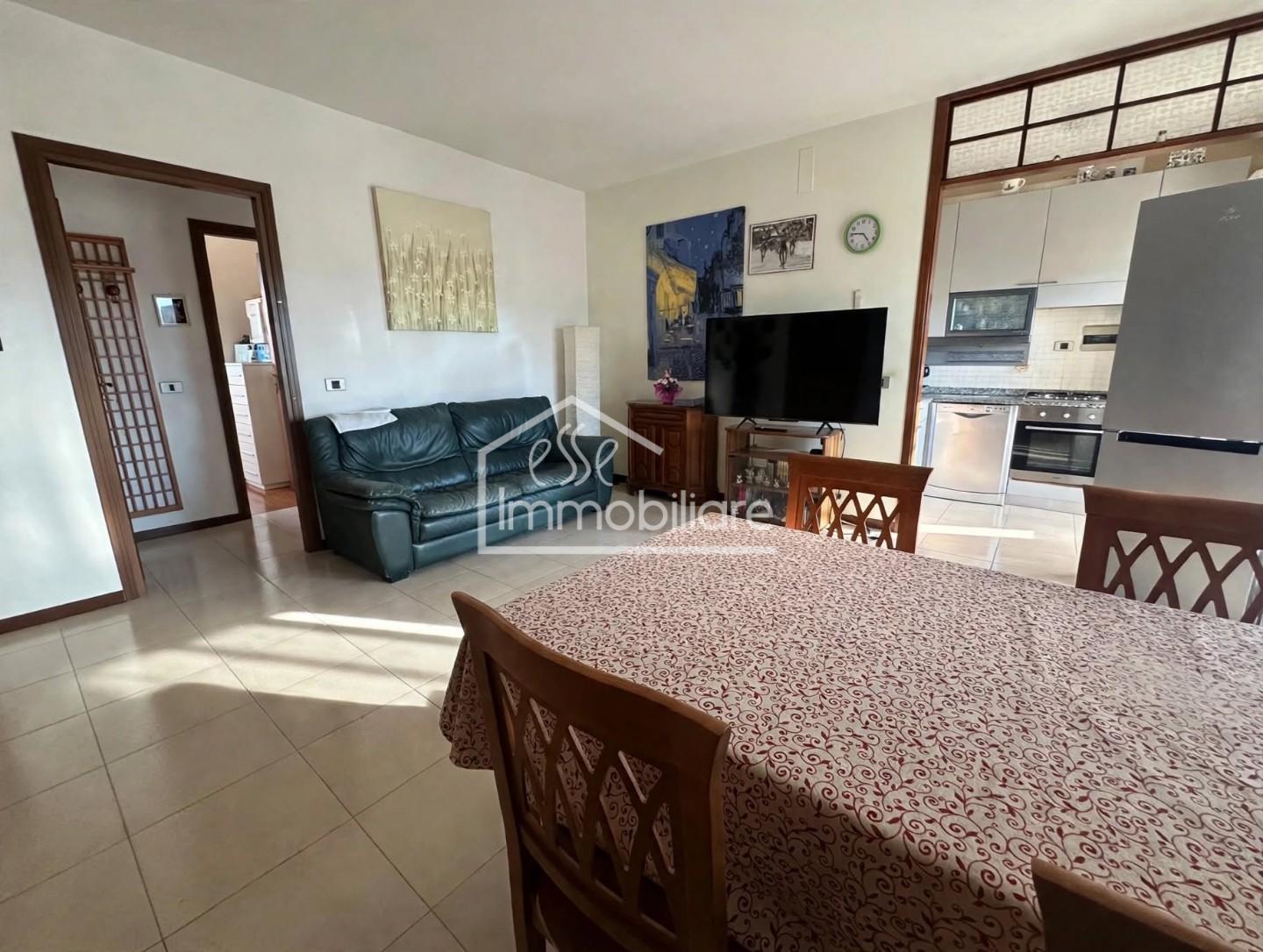 Trilocale con terrazzo a Empoli