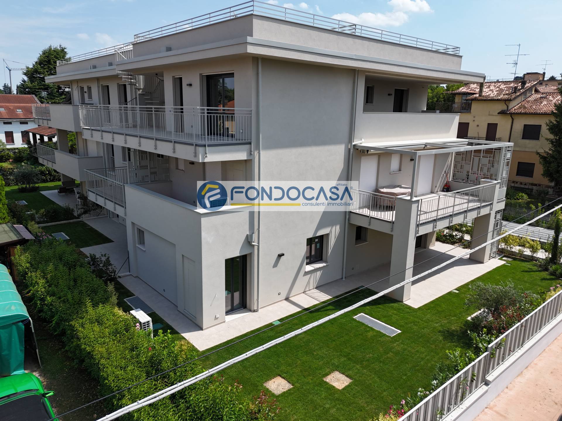 Appartamento in vendita a Desenzano del Garda, Desenzano del Garda