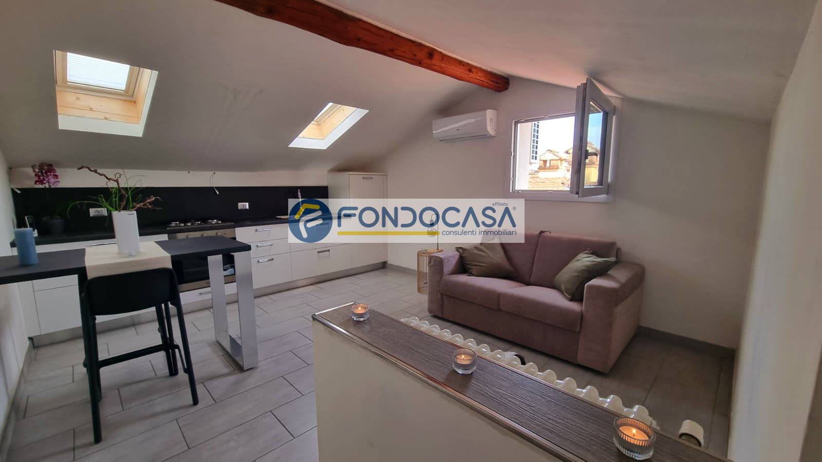 Mansarda in affitto a Gardone Riviera, Gardone Sotto