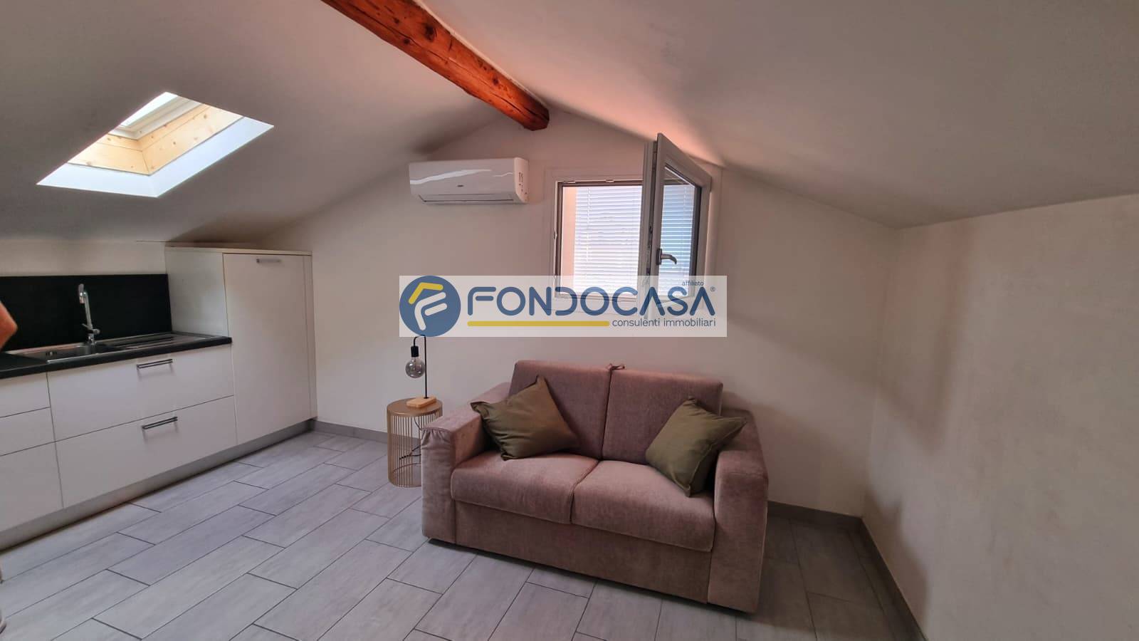 Mansarda in affitto a Gardone Riviera, Gardone Sotto