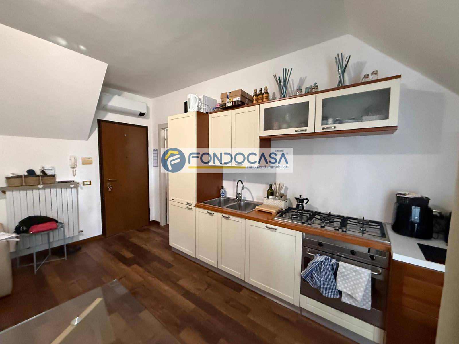 Appartamento in vendita a Desenzano del Garda, Desenzano del Garda