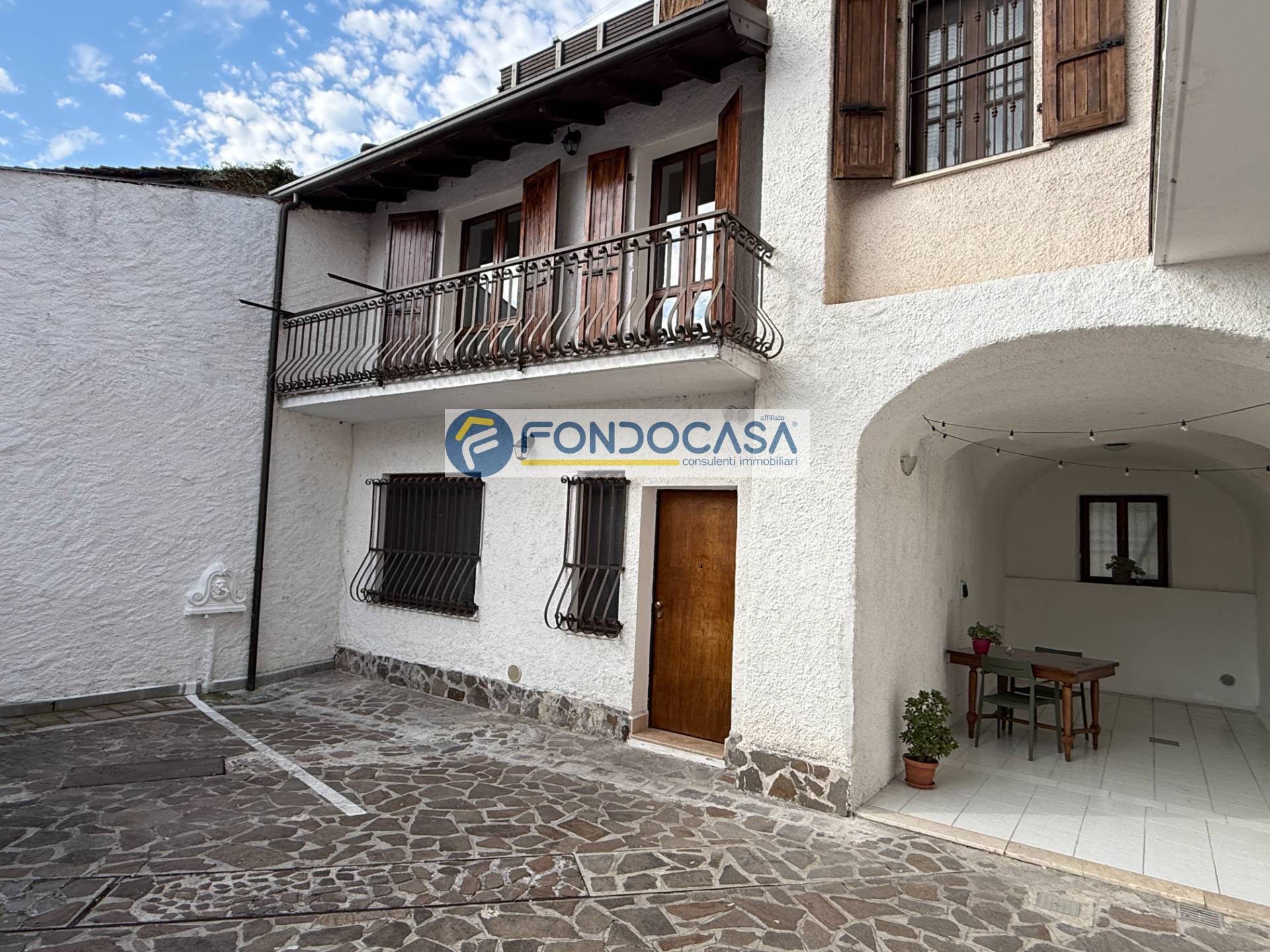 Casa indipendente in vendita a Manerba del Garda, Sorarolo
