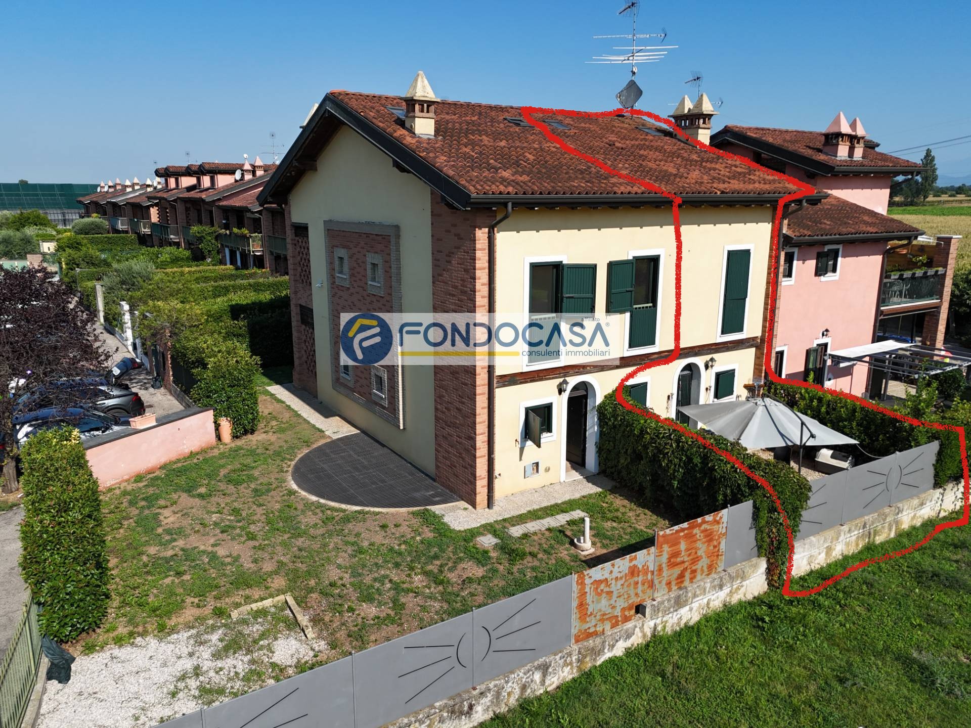 Villa bifamiliare in vendita a Lonato del Garda