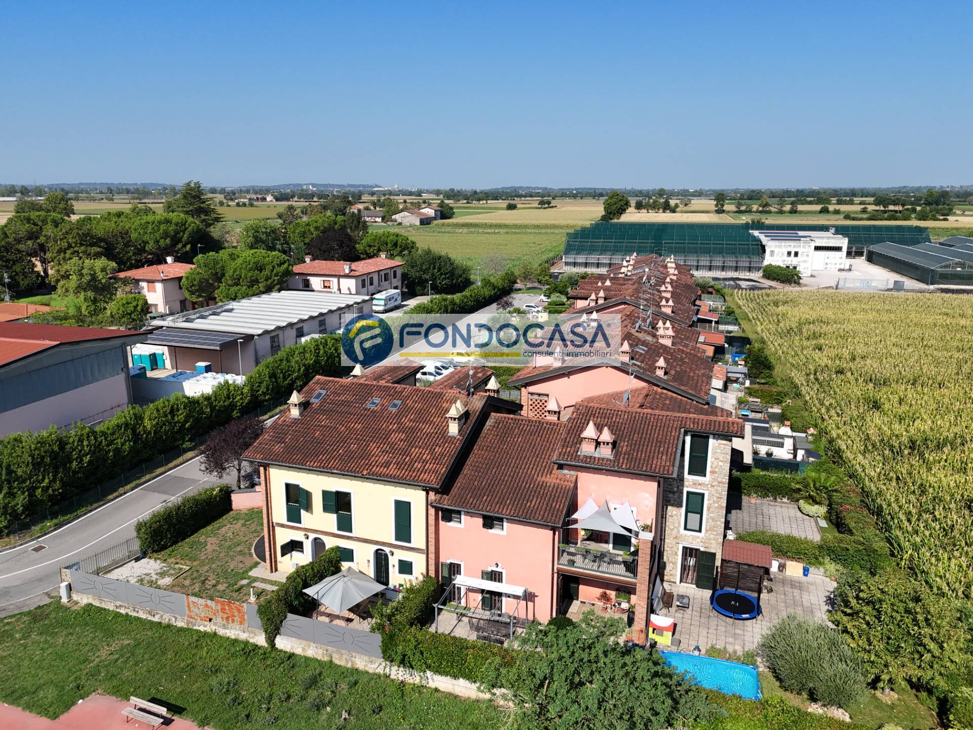 Villa bifamiliare in vendita a Lonato del Garda