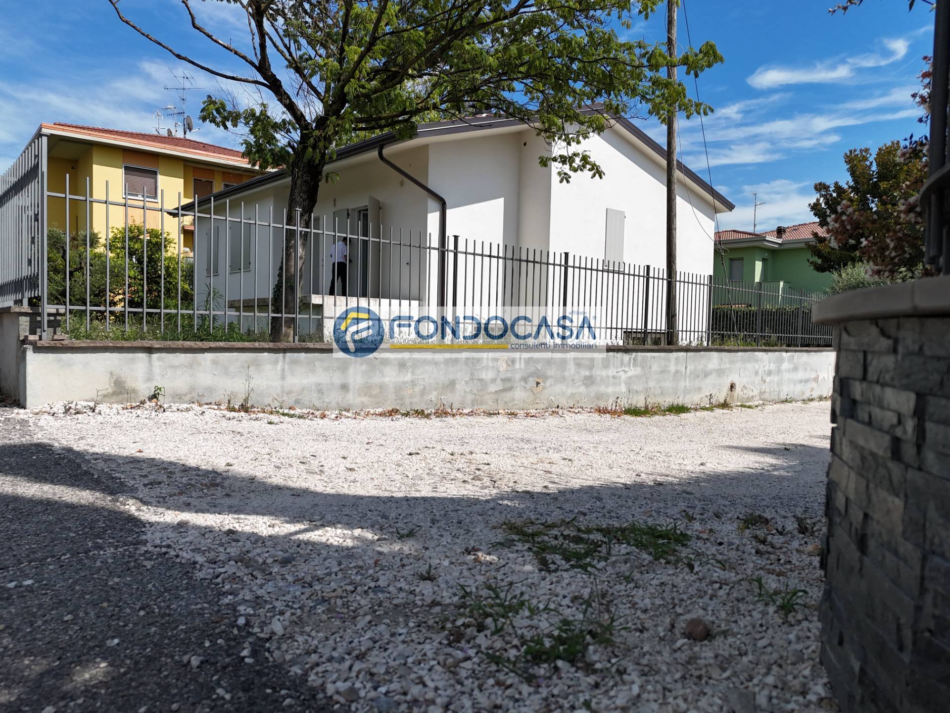 Villa unifamiliare in vendita a Lonato del Garda