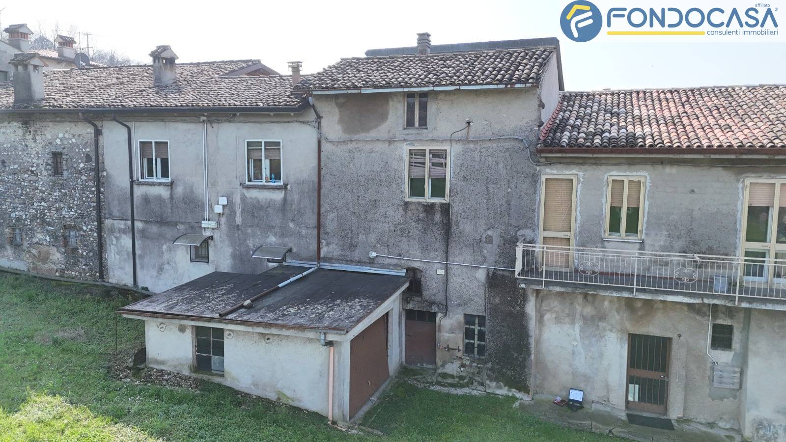 Rustico in vendita a Lonato del Garda