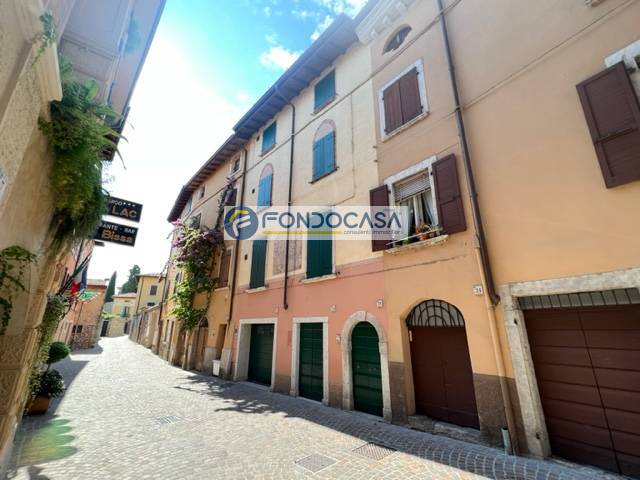 Casa indipendente in vendita a Gargnano