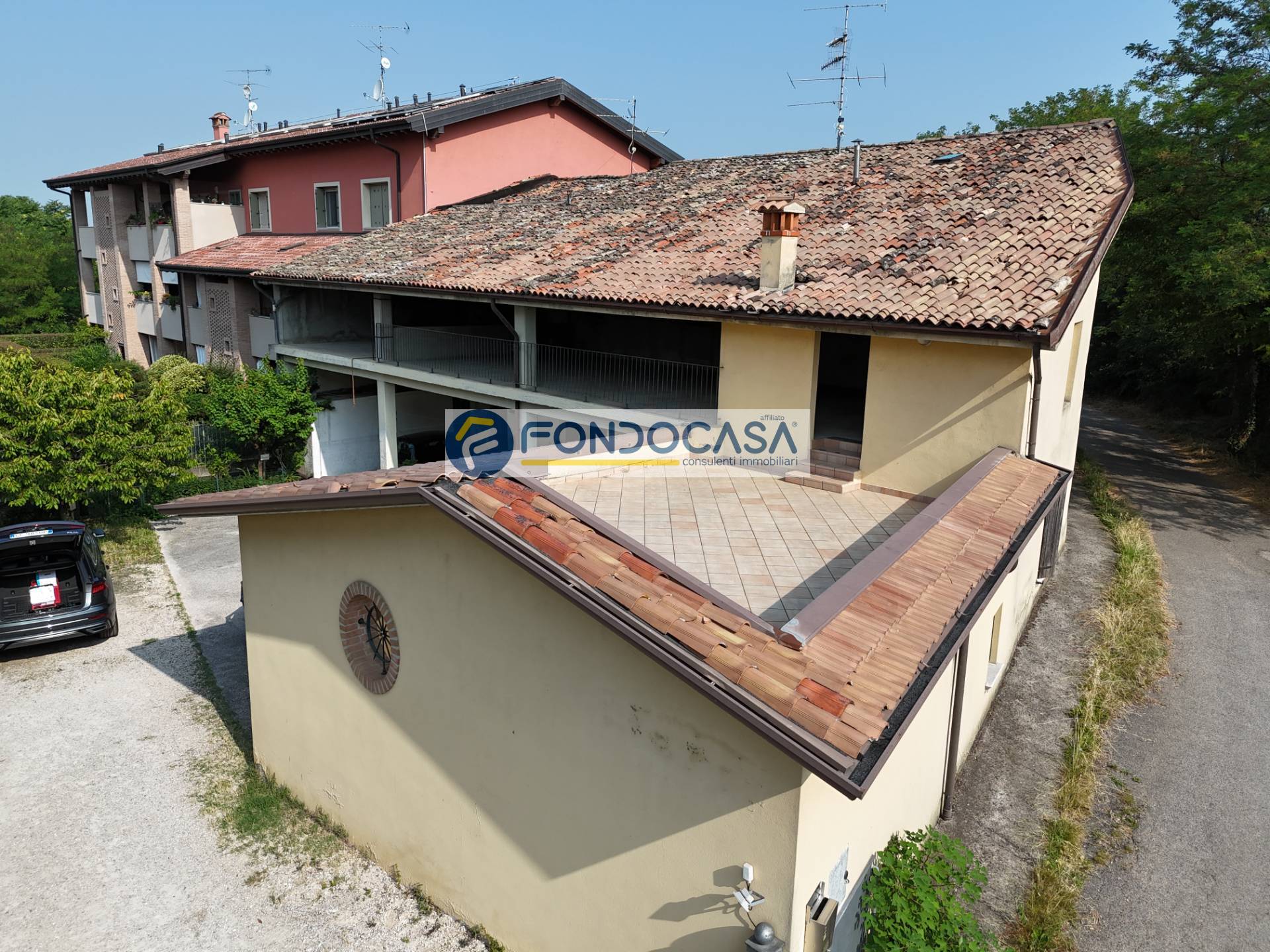 Palazzo intero stabile in vendita a Lonato del Garda