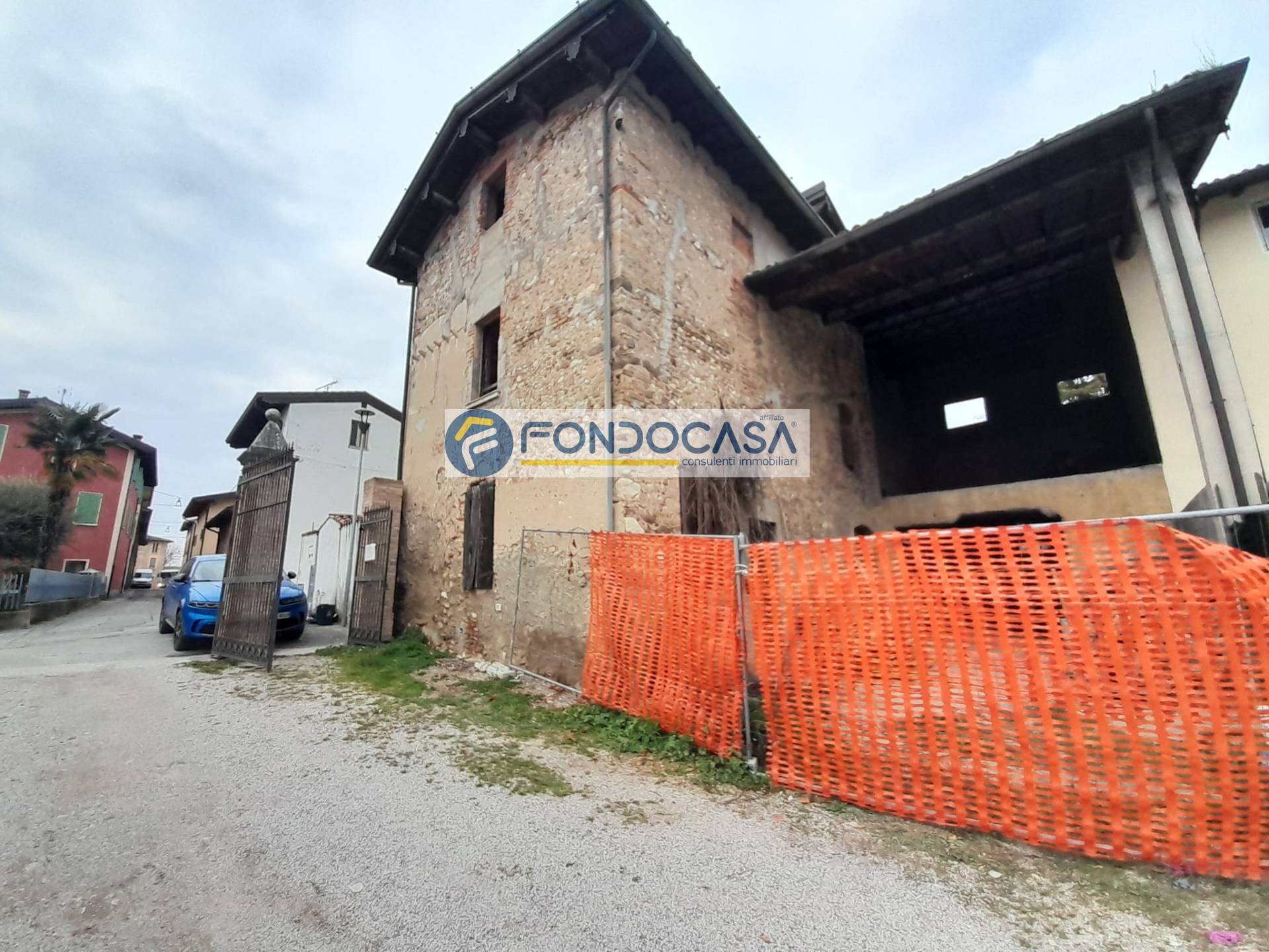 Rustico in vendita a Lonato del Garda, Esenta