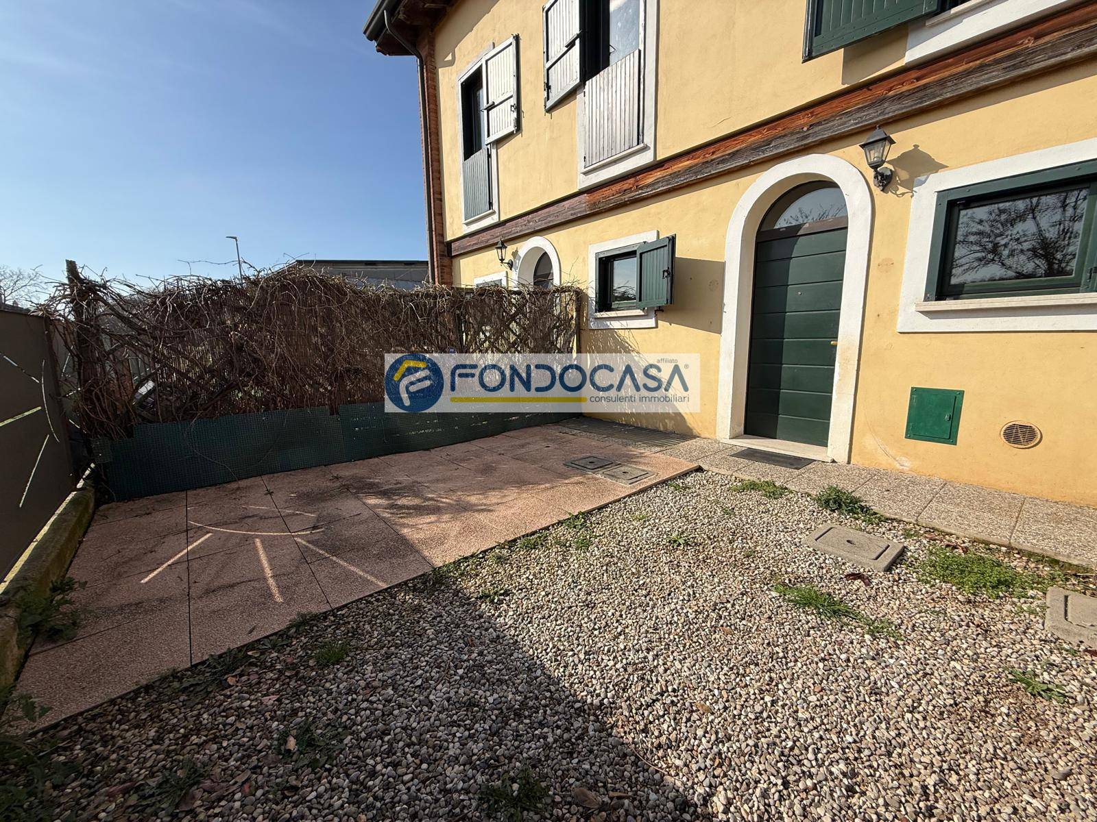 Villa bifamiliare in vendita a Lonato del Garda