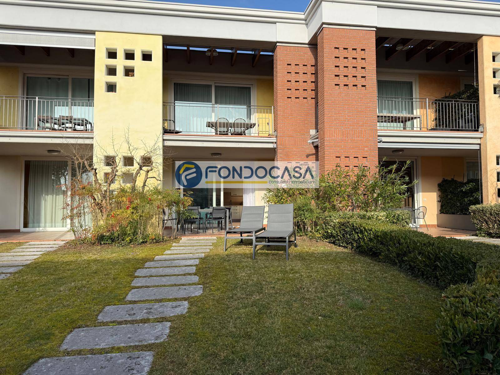 Appartamento in vendita a Padenghe sul Garda