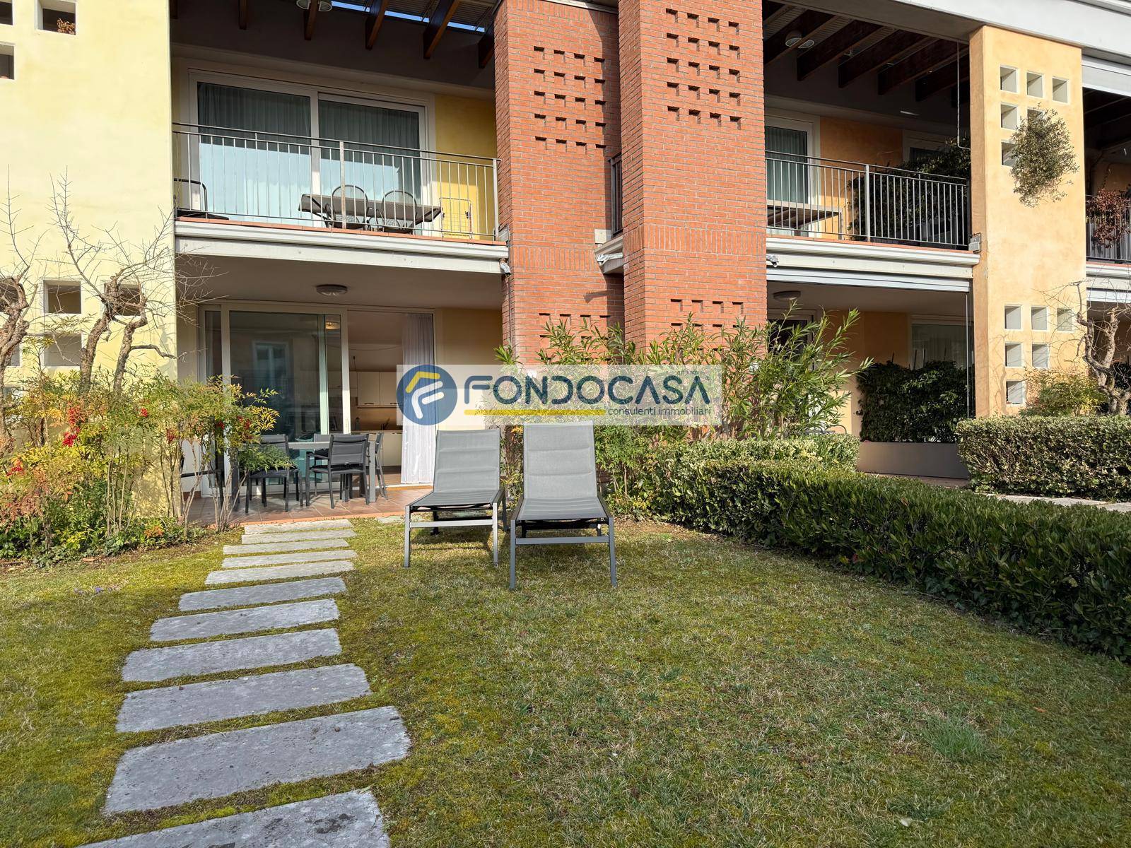 Appartamento in vendita a Padenghe sul Garda