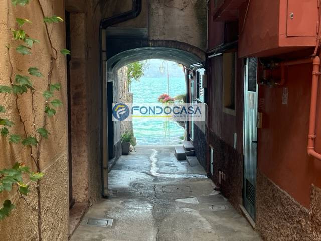 Casa indipendente in vendita a Gargnano