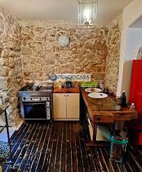 Rustico in vendita a Puegnago sul Garda