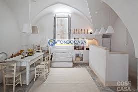 Rustico in vendita a Puegnago sul Garda