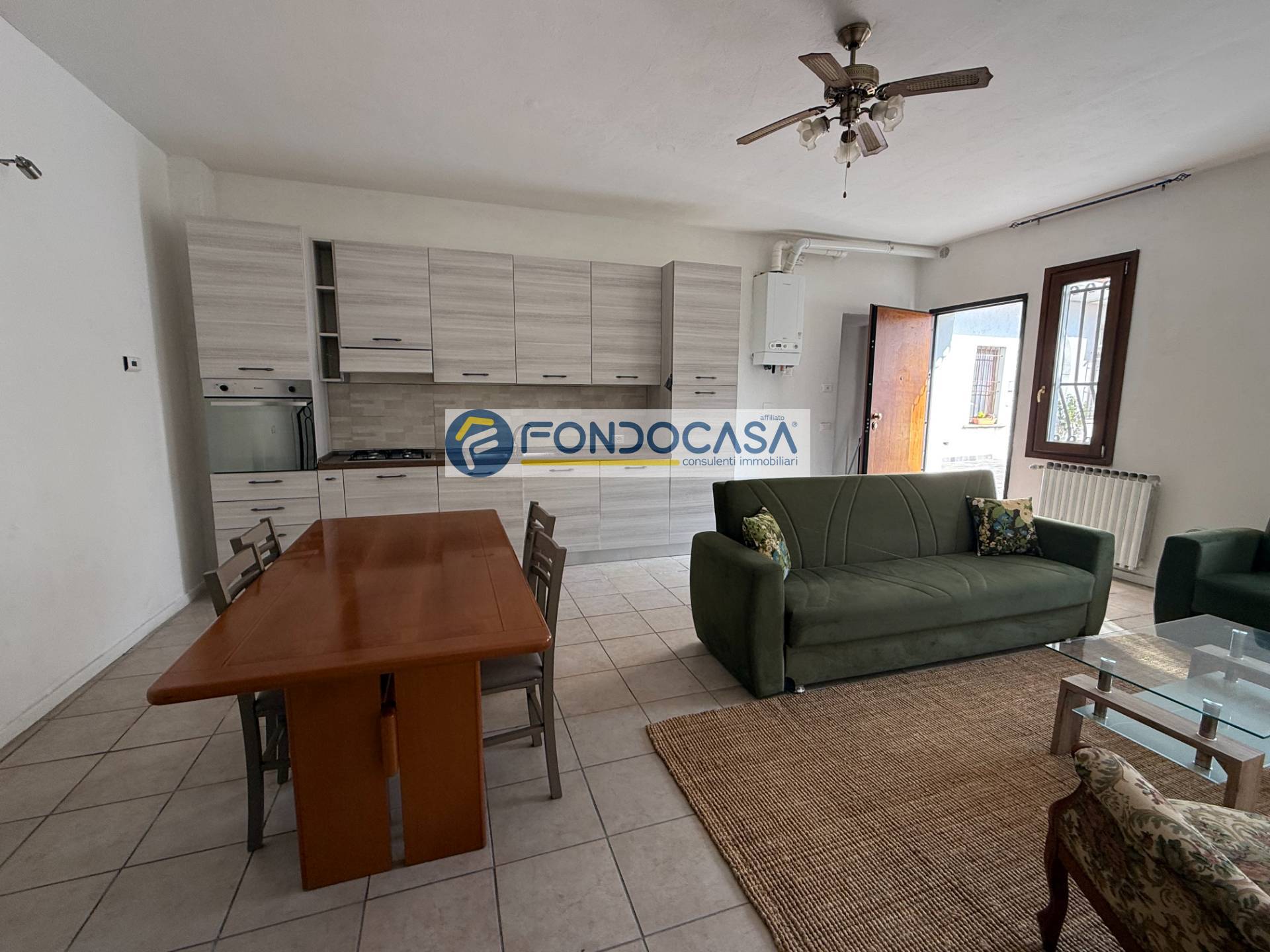 Casa indipendente in vendita a Manerba del Garda, Sorarolo