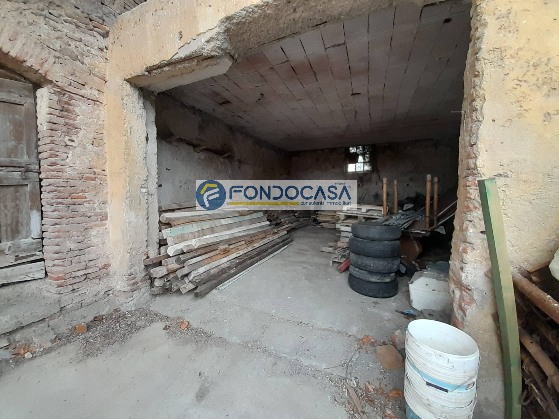 Rustico in vendita a Lonato del Garda, Esenta