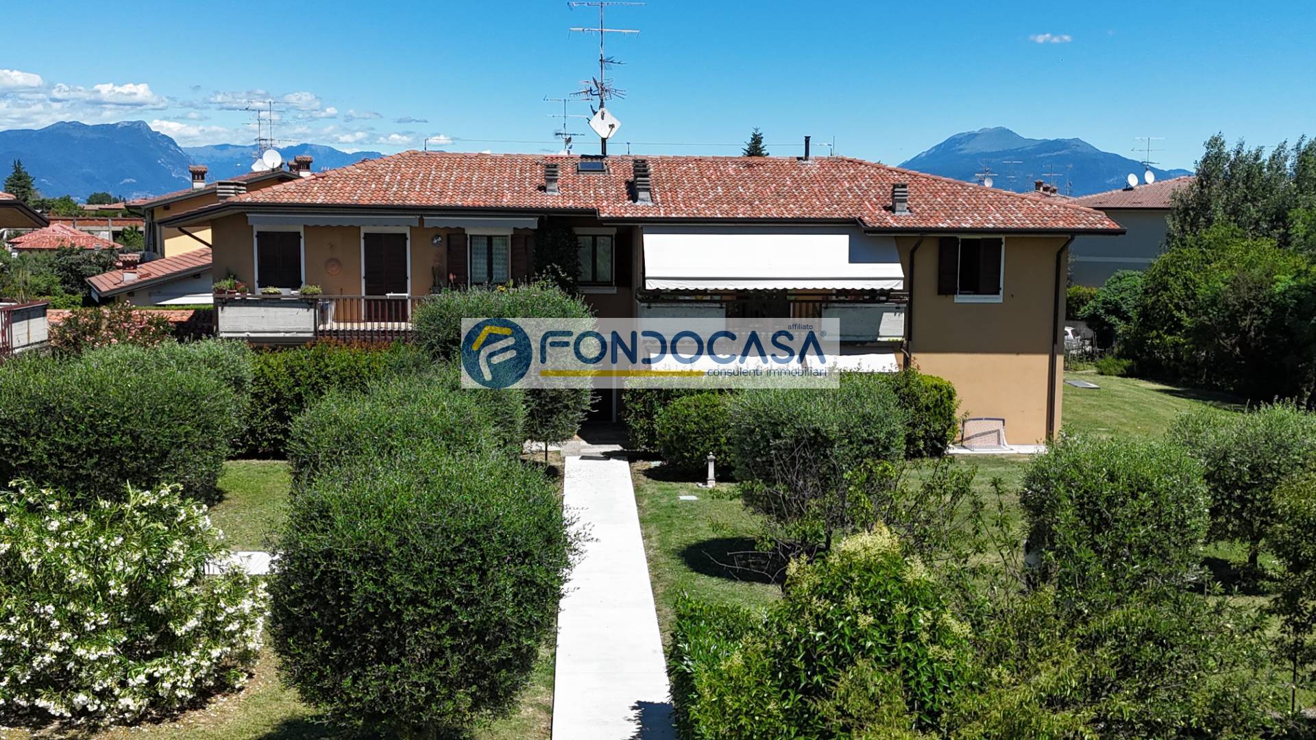 Appartamento in vendita a Desenzano del Garda, San Martino della Battaglia