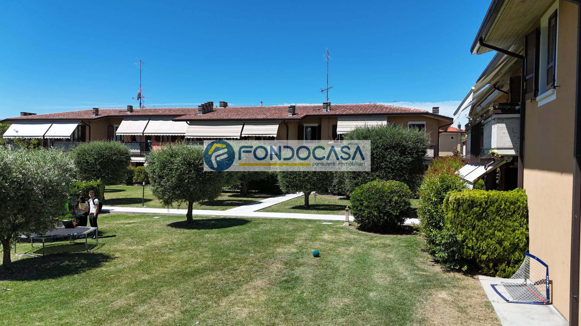 Appartamento in vendita a Desenzano del Garda, San Martino della Battaglia