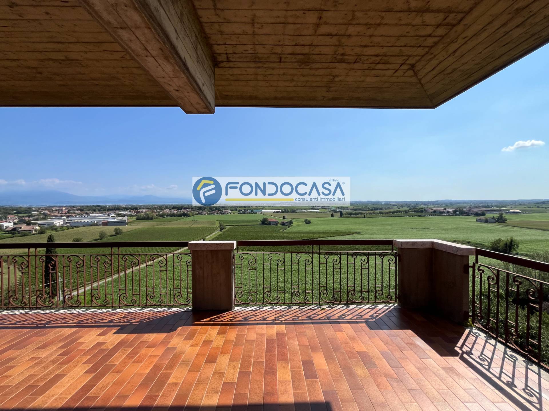 Villa in vendita a Lonato del Garda, Centenaro