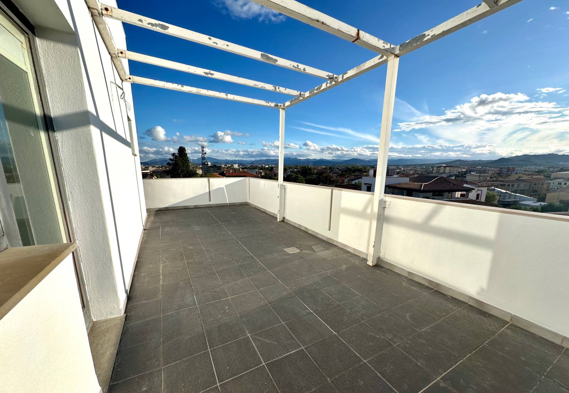 Appartamento in vendita a Olbia, Olbia citt