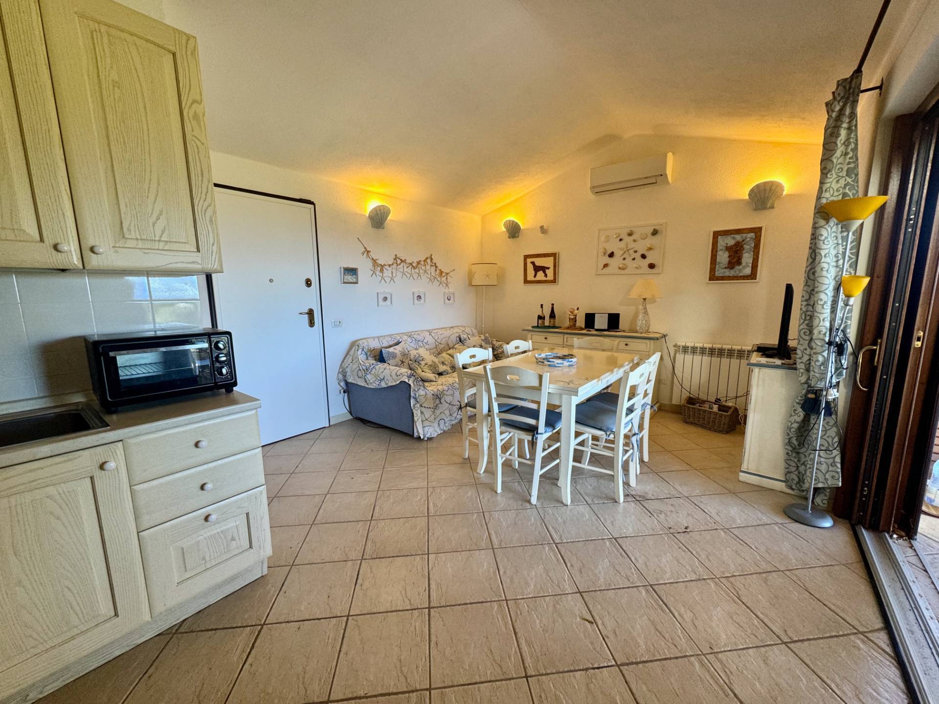 Villa in vendita a Golfo Aranci, Terrata