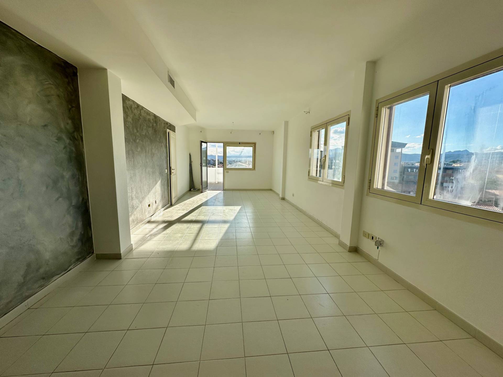 Appartamento in affitto a Olbia, Olbia citt