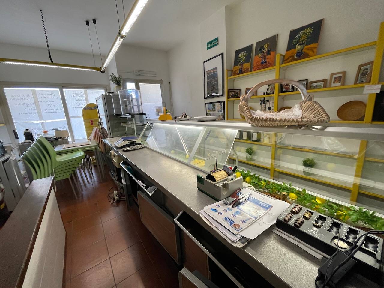 Locale commerciale in vendita a Golfo Aranci