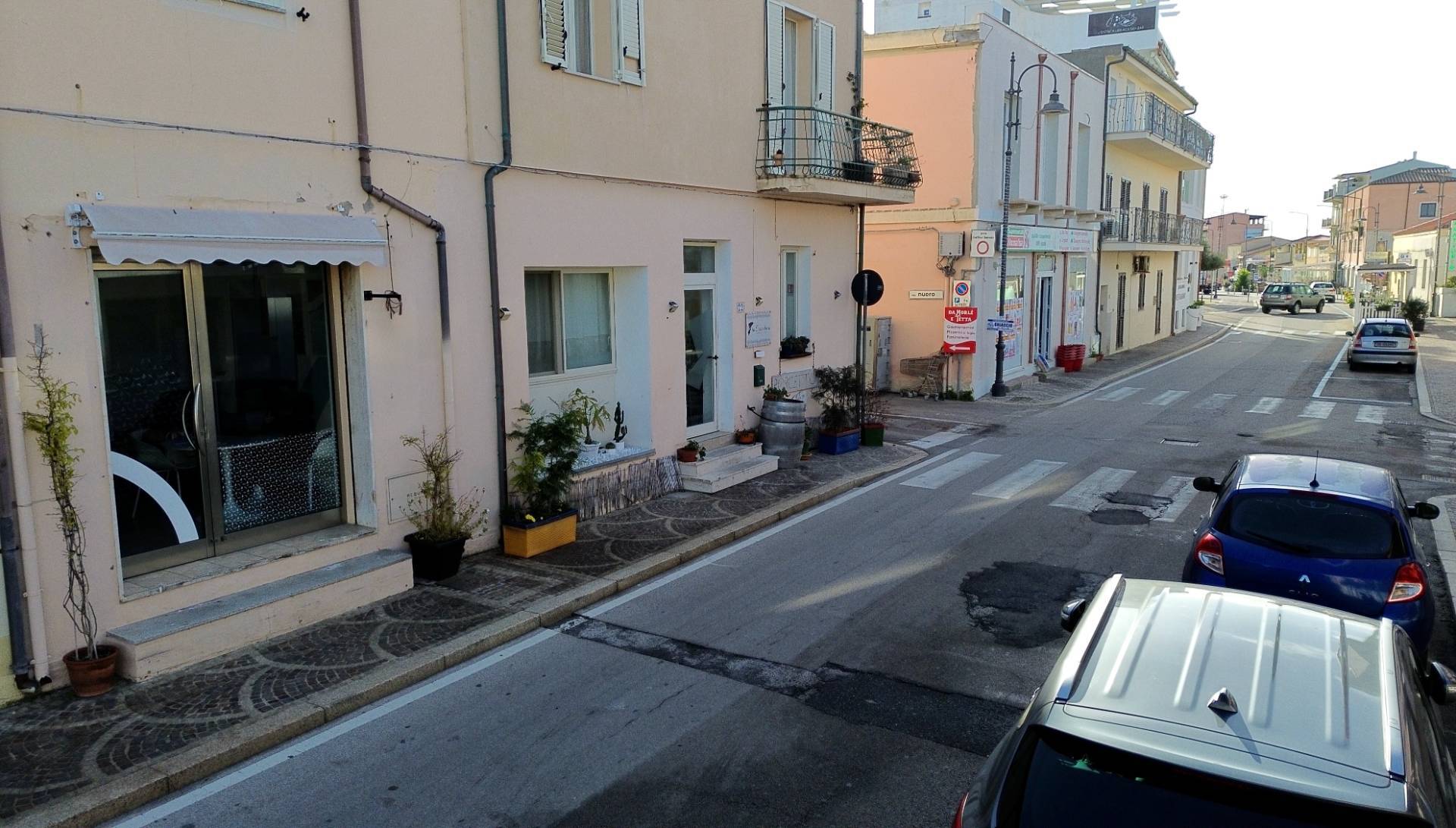 Locale commerciale in vendita a Golfo Aranci