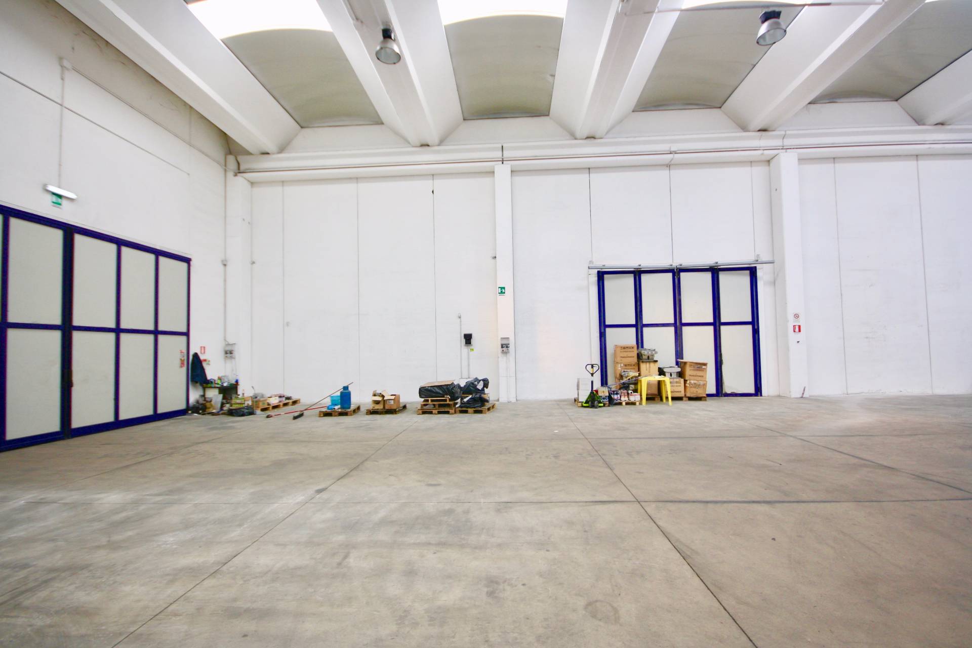 Capannone industriale in vendita a Olbia, Olbia citt