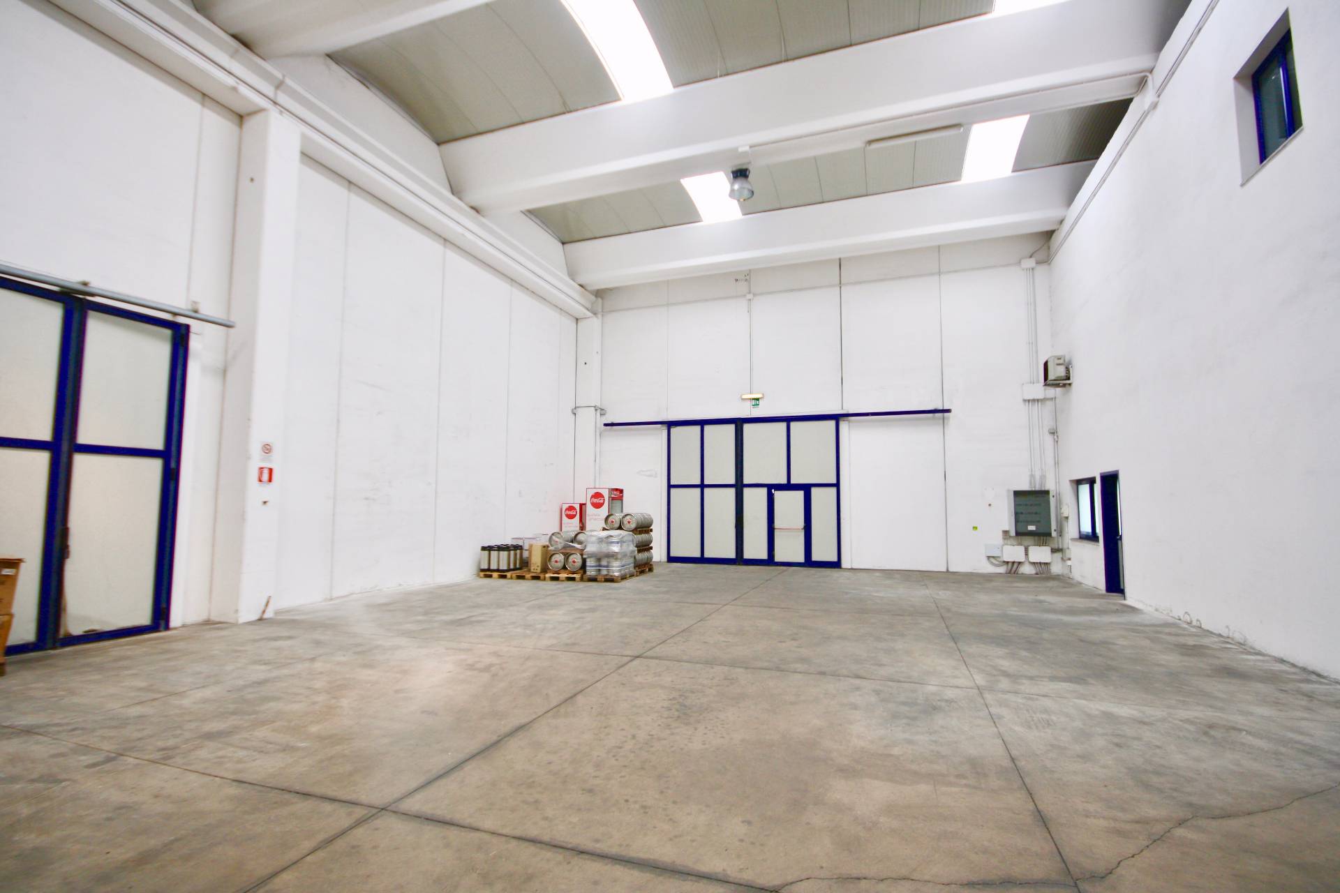 Capannone industriale in vendita a Olbia, Olbia citt