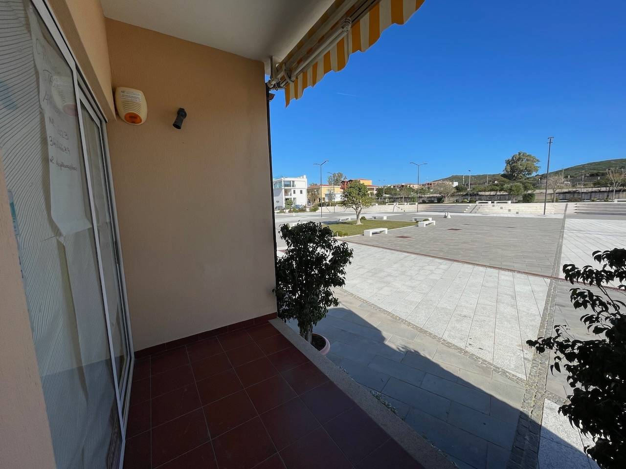 Locale commerciale in vendita a Golfo Aranci