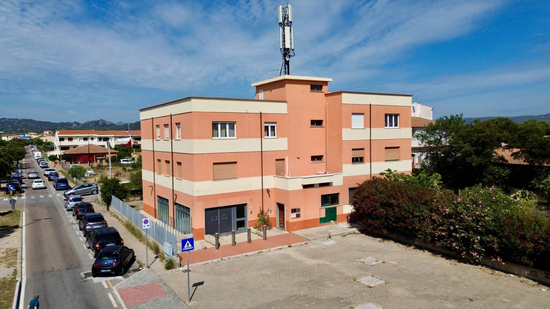 Locale commerciale in affitto a Olbia, Olbia citt