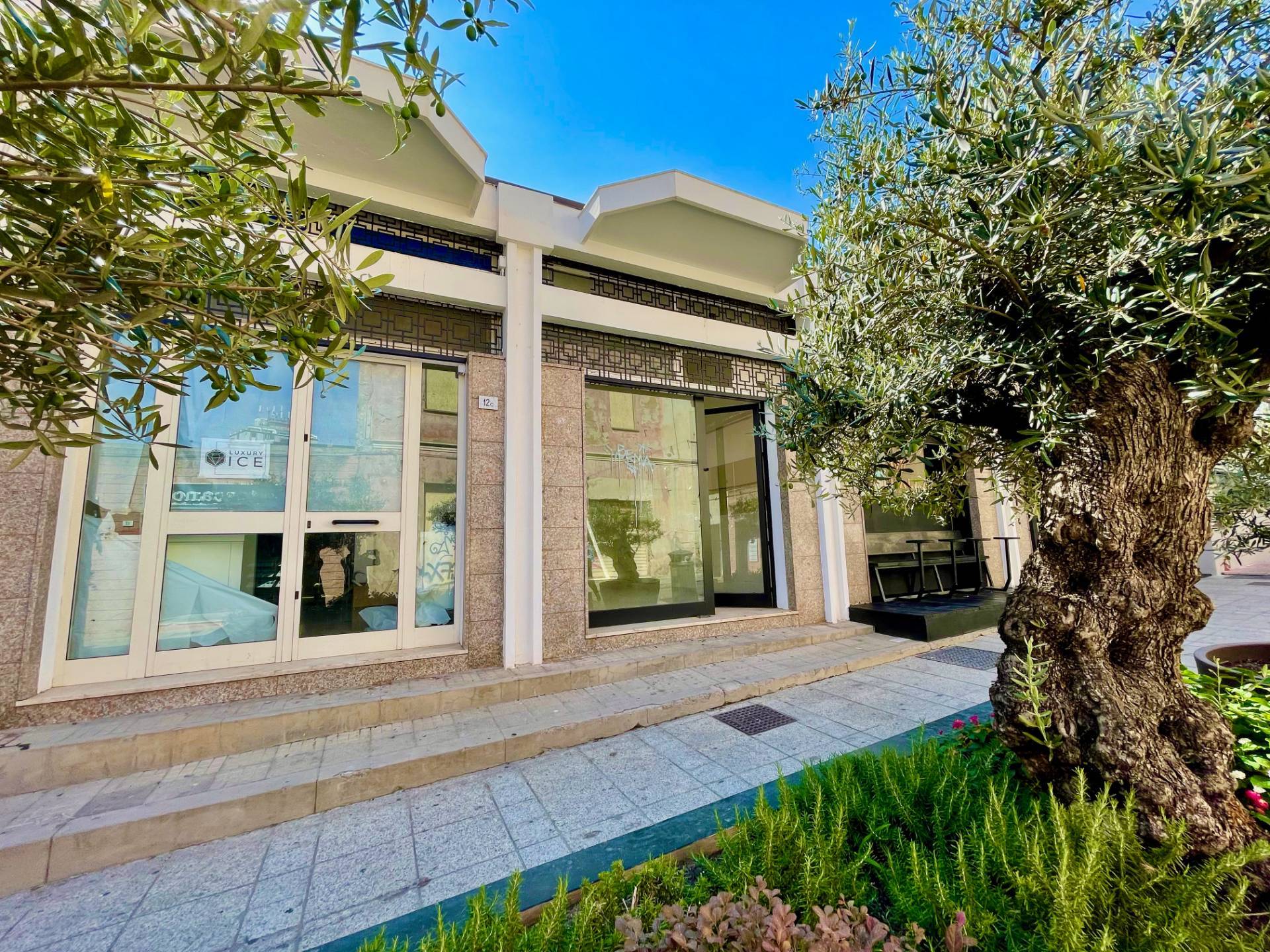 Negozio in affitto a Olbia, Olbia citt