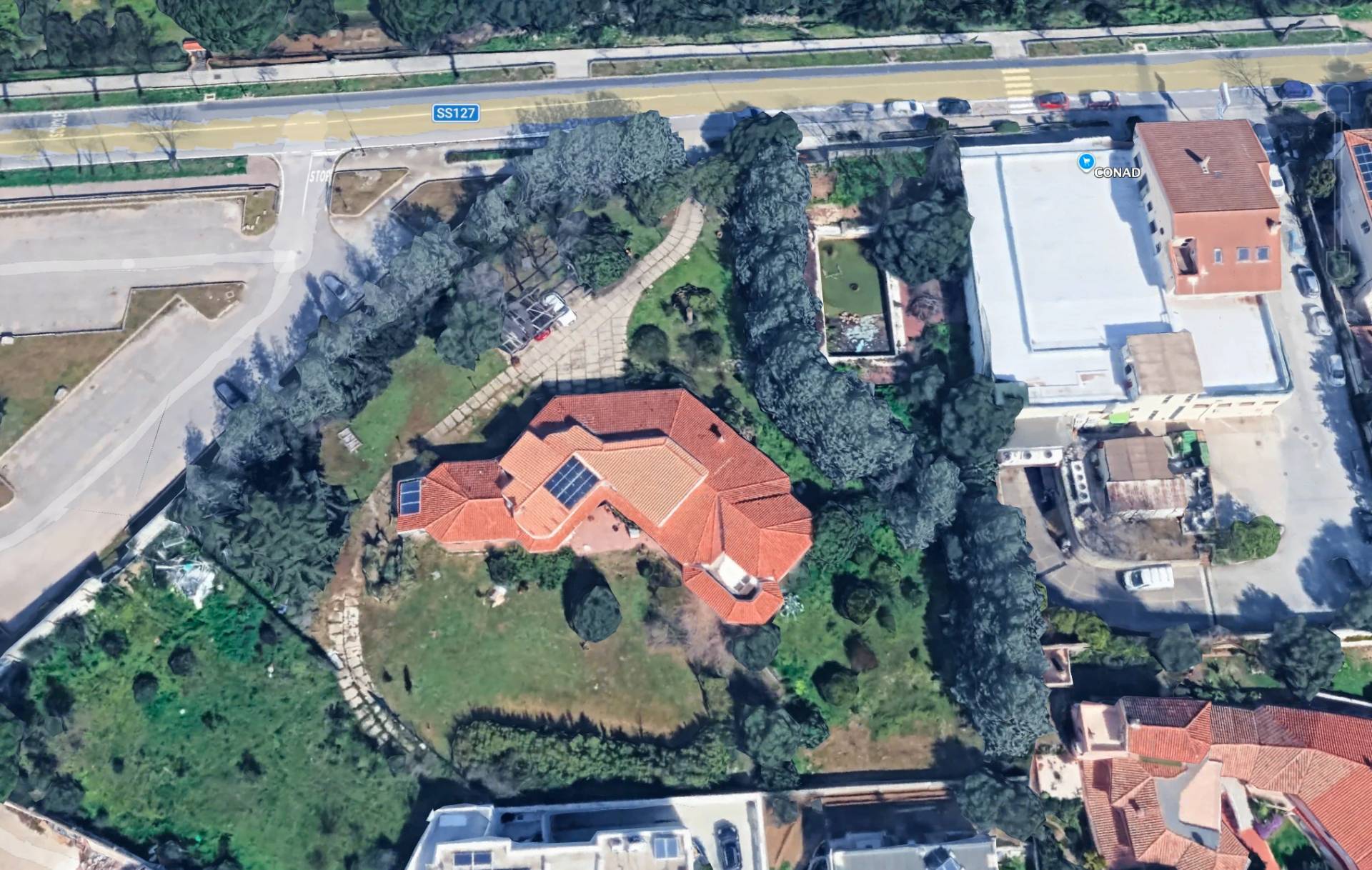 Stabile / Palazzo in vendita a Olbia