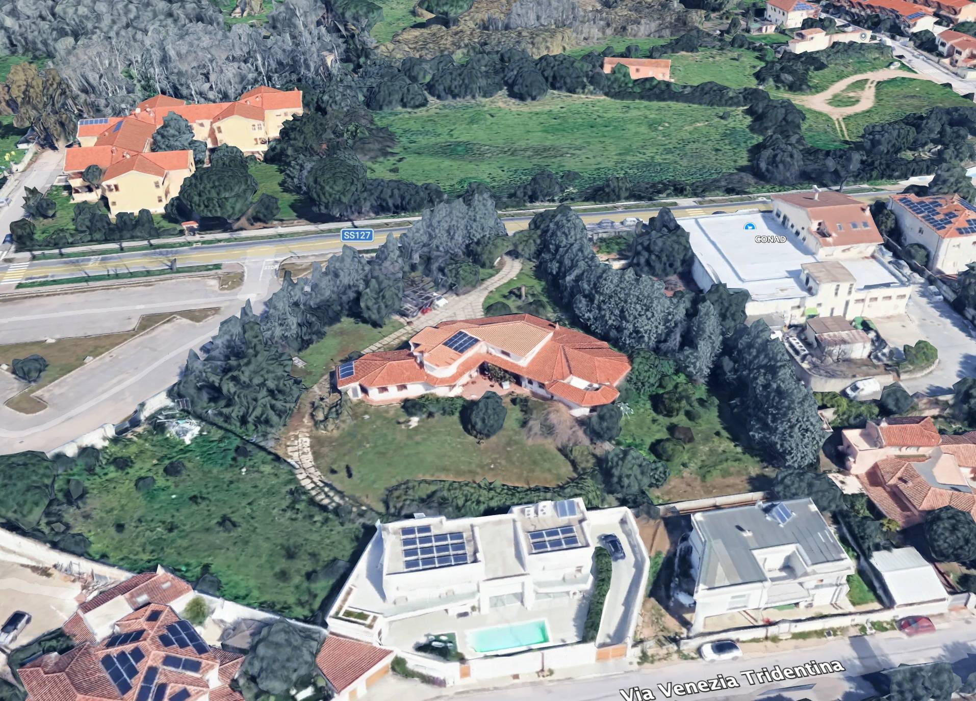 Stabile / Palazzo in vendita a Olbia