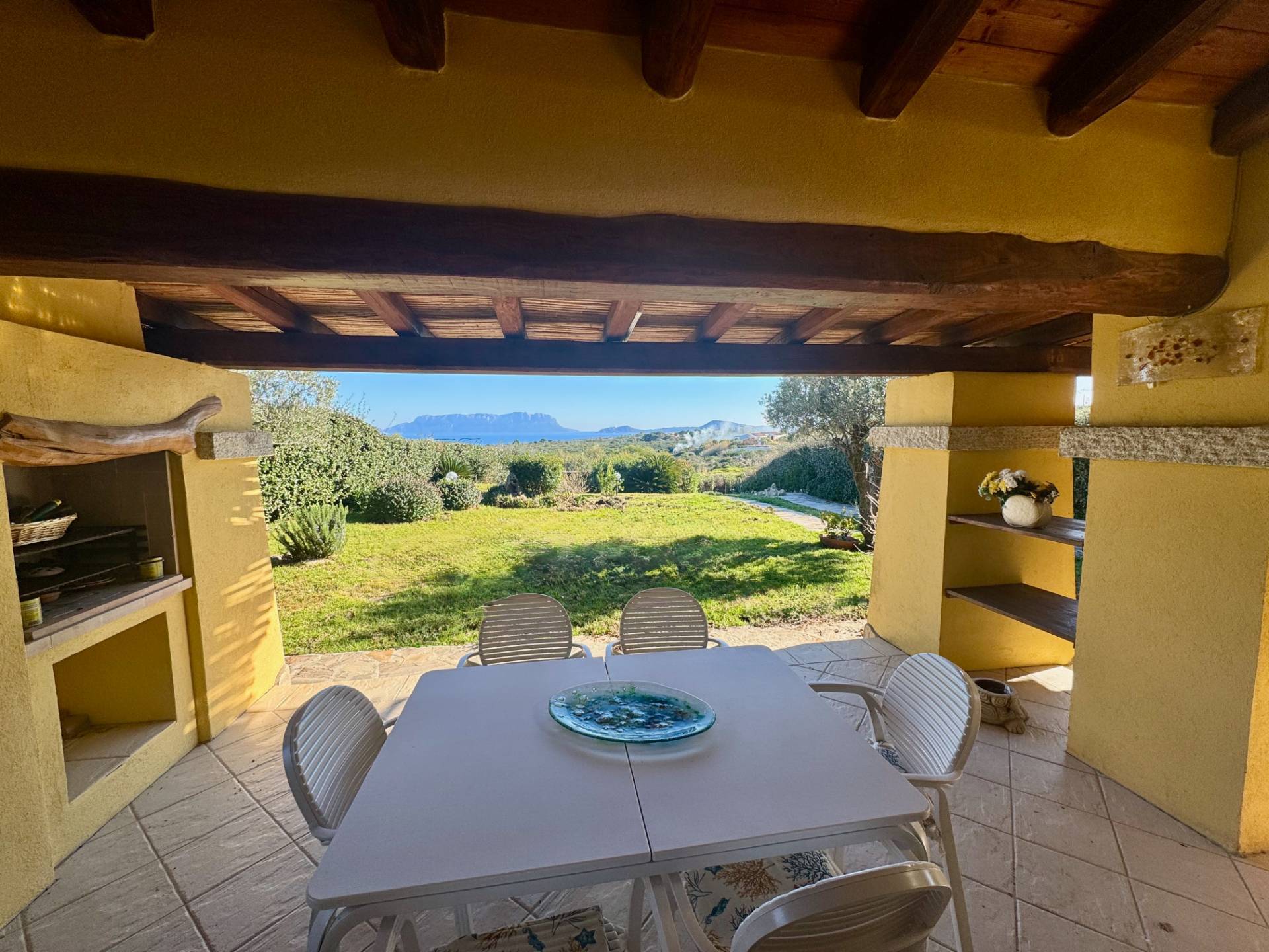 Villa in vendita a Golfo Aranci, Terrata