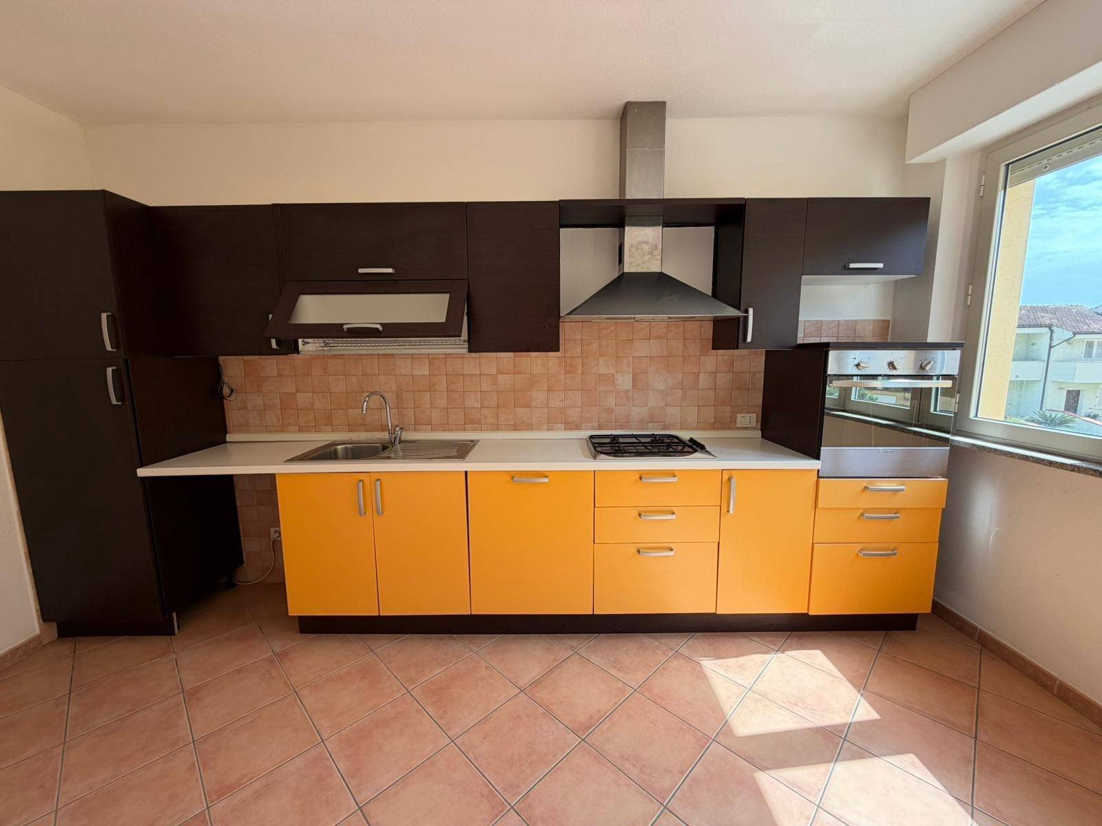 Appartamento in vendita a Olbia, Olbia citt